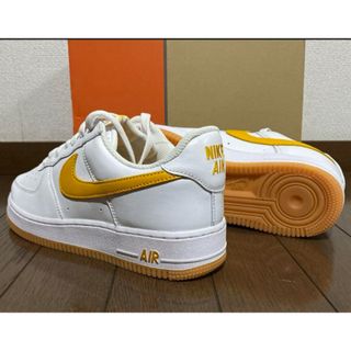 ナイキ(NIKE)の【27cm】防水加工AIR FORCE1エアフォース1ユニバーシティゴールド(スニーカー)