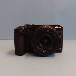 ニコン(Nikon)のニコン ミラーレスカメラ Z30 16-50 VR レンズキット(1台)(ミラーレス一眼)