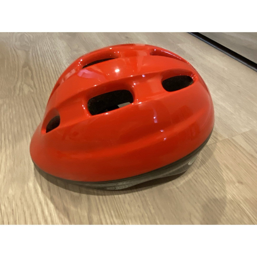 【みやお様専用】こどもキッズ用ヘルメット 自動車/バイクのバイク(ヘルメット/シールド)の商品写真
