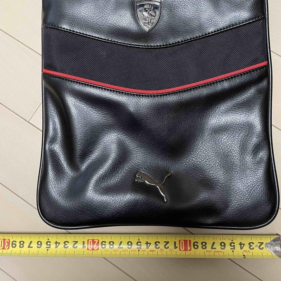 PUMA(プーマ)のPUMA フェラーリ　ショルダーバック メンズのバッグ(ショルダーバッグ)の商品写真