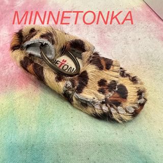 ミネトンカ(Minnetonka)の【希少・未使用】ミネトンカ　モカシン　ヒョウ柄　キーホルダー(スリッポン/モカシン)