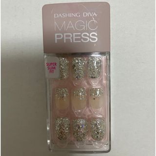 ダッシングディバ(DASHING DIVA)のダッシングディバ　ネイルチップ　マジックプレス　つけ爪　ラメ　シルバー　(つけ爪/ネイルチップ)