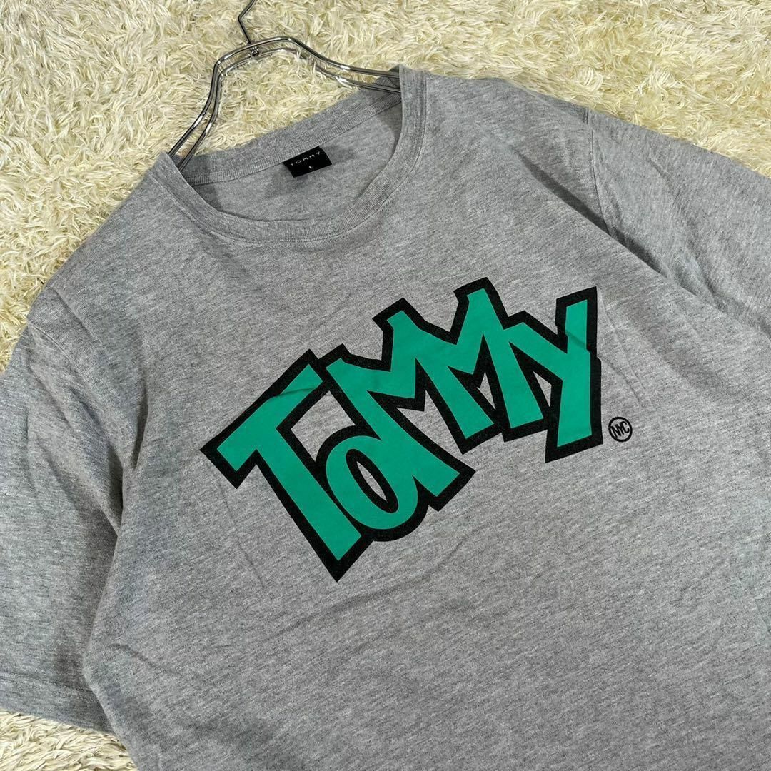 TOMMY(トミー)のTOMMY トミー (L) ロゴプリント Tシャツ グレー 半袖 メンズ メンズのトップス(Tシャツ/カットソー(半袖/袖なし))の商品写真