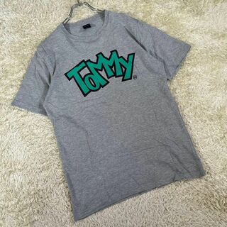 トミー(TOMMY)のTOMMY トミー (L) ロゴプリント Tシャツ グレー 半袖 メンズ(Tシャツ/カットソー(半袖/袖なし))