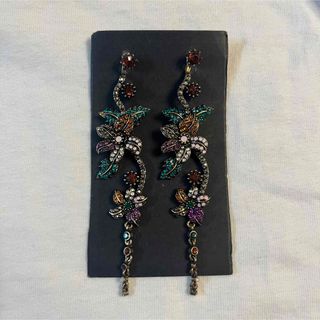 ザラ(ZARA)の☆ボタニカルピアス☆(ピアス)