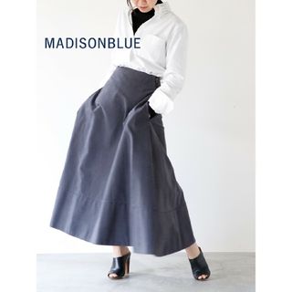 美品／MADISON BLUE  マディソンブルー　バックサテンフレアスカートウエスト31cm