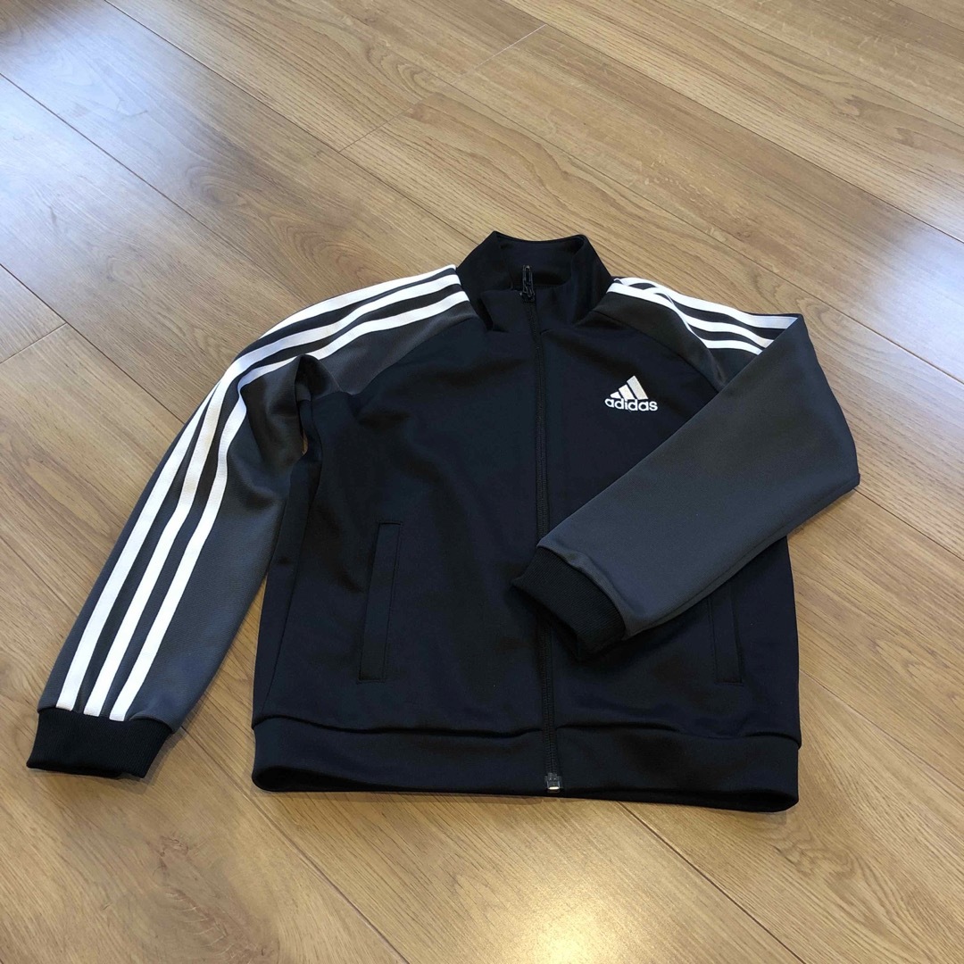 adidas(アディダス)のadidas アディダス　ジャケット　スポーツ キッズ/ベビー/マタニティのキッズ服男の子用(90cm~)(ジャケット/上着)の商品写真