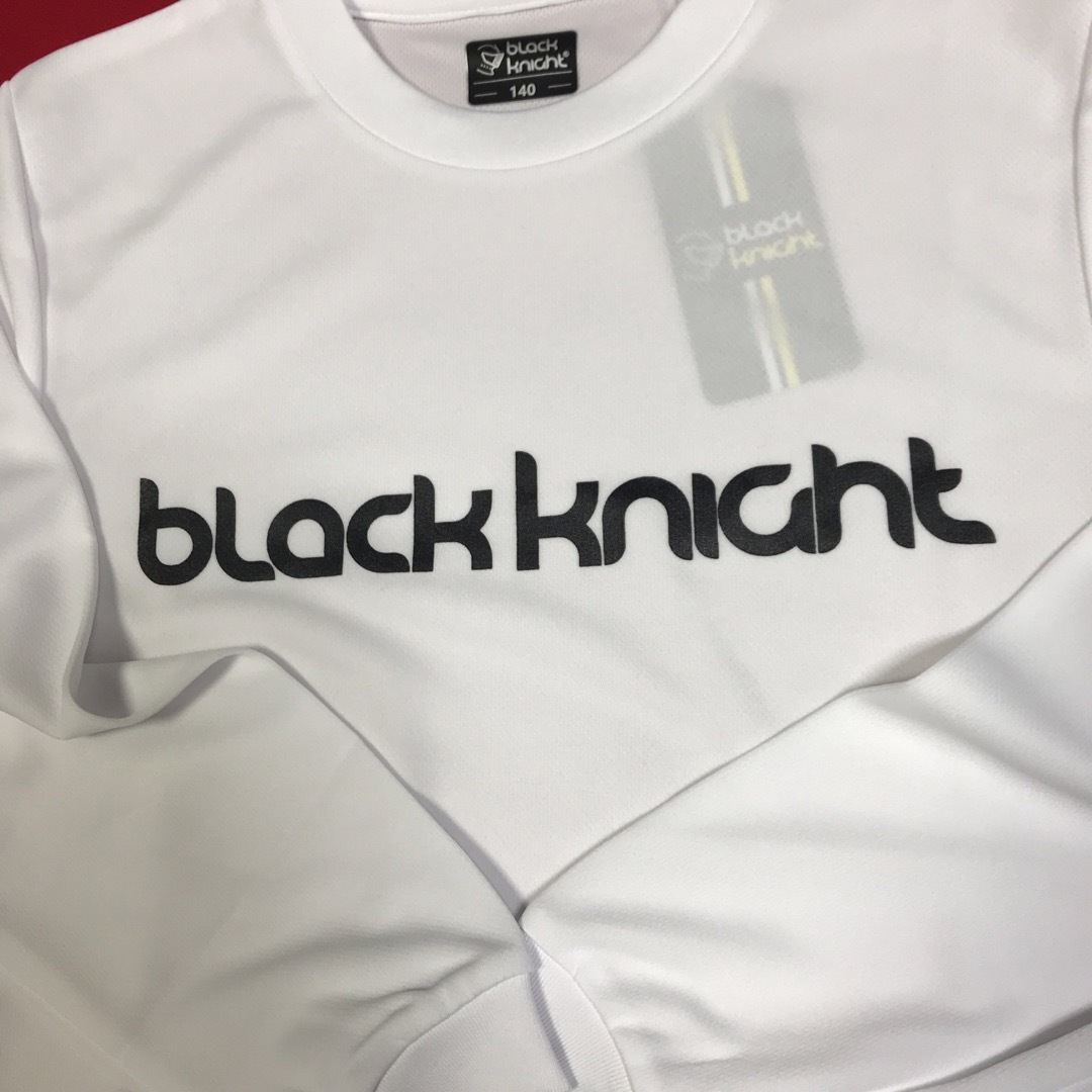 バドミントン　ブラックナイト　ロングTシャツ　T-3218U-WHT-140 スポーツ/アウトドアのスポーツ/アウトドア その他(バドミントン)の商品写真