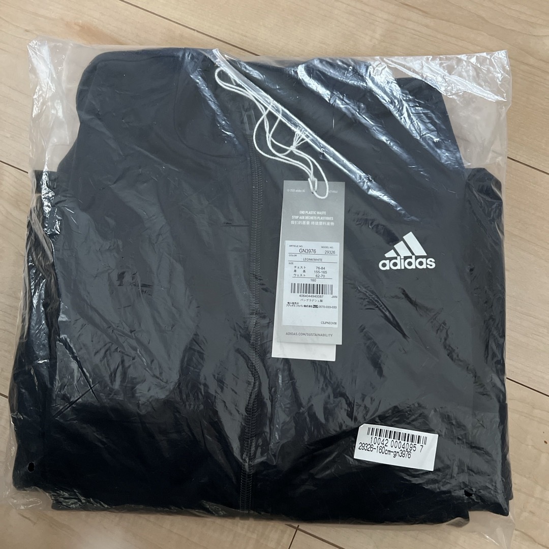 adidas(アディダス)のアディダス　ジャージ上下セット　160 新品 スポーツ/アウトドアのサッカー/フットサル(ウェア)の商品写真