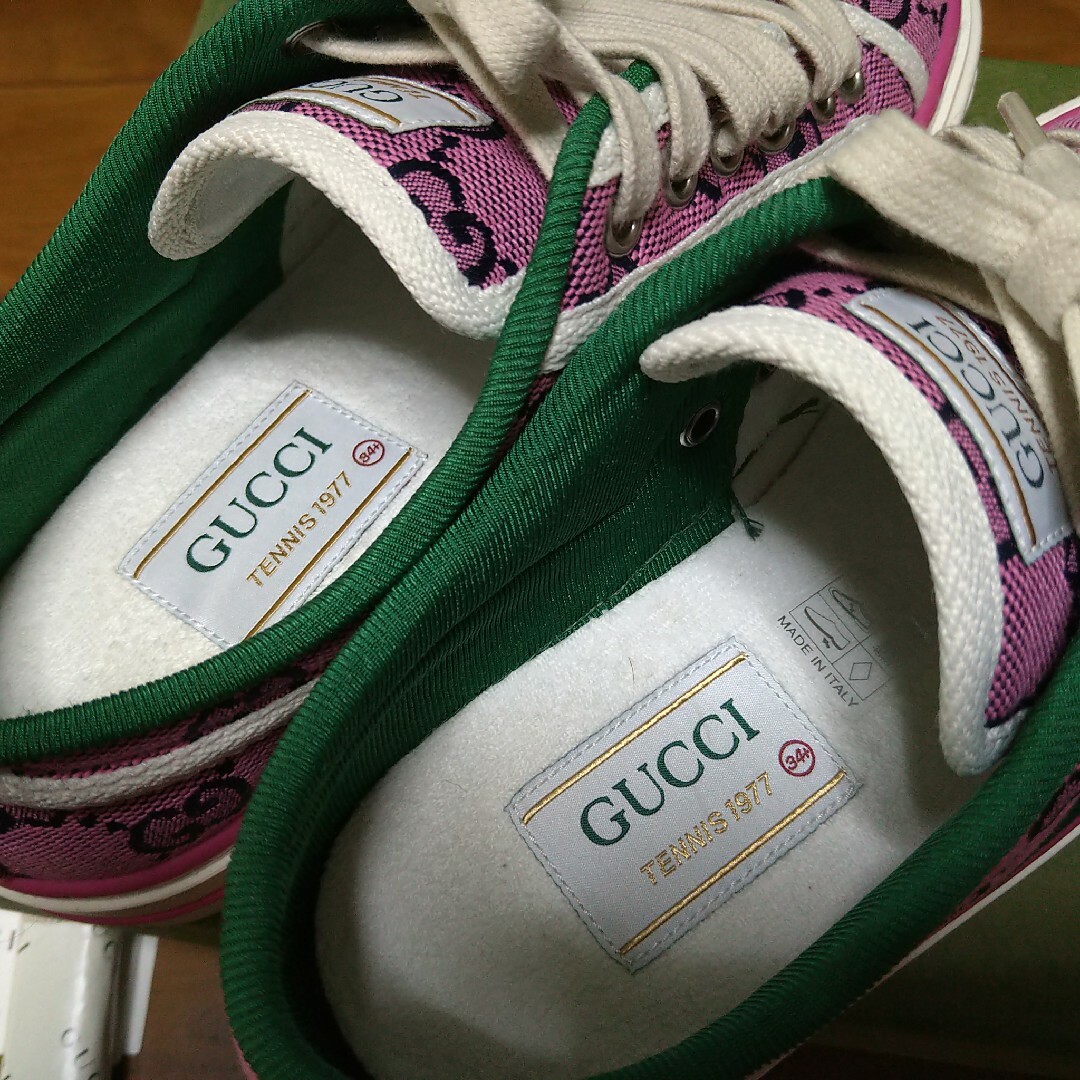 美品 GUCCI グッチスニーカー　TENNIS 1977 GGピンク　半額以下 レディースの靴/シューズ(スニーカー)の商品写真