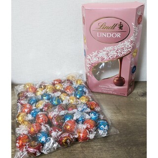 リンツ(Lindt)のリンツリンドール ピンクアソート  コストコ チョコレート(菓子/デザート)