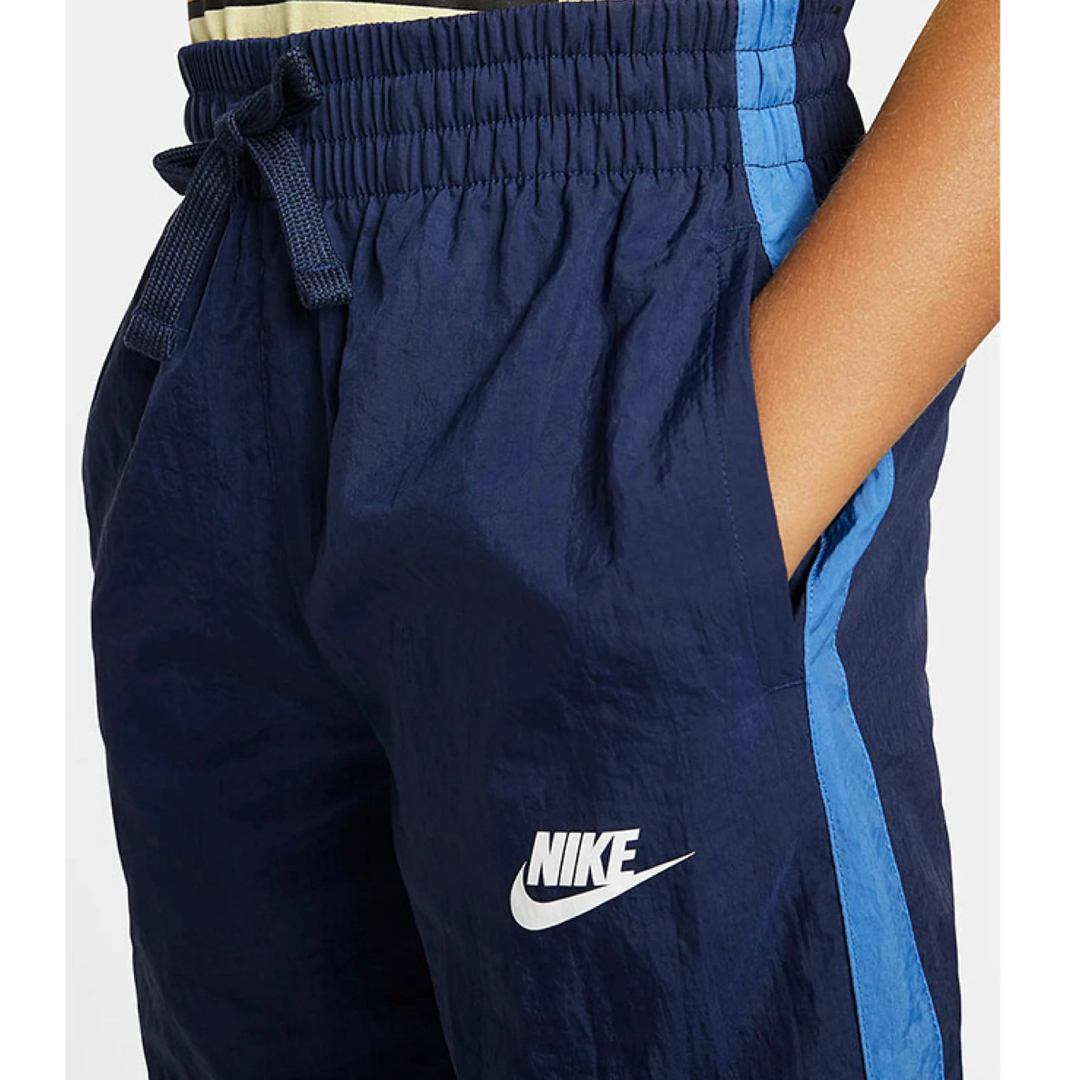 NIKE(ナイキ)のナイキ　ジャージ上下セット　150 新品 キッズ/ベビー/マタニティのキッズ服男の子用(90cm~)(その他)の商品写真