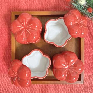 新品 梅花 小鉢 4点 /和食器 お食い初め 料亭 おもてなし 珍味皿 (食器)