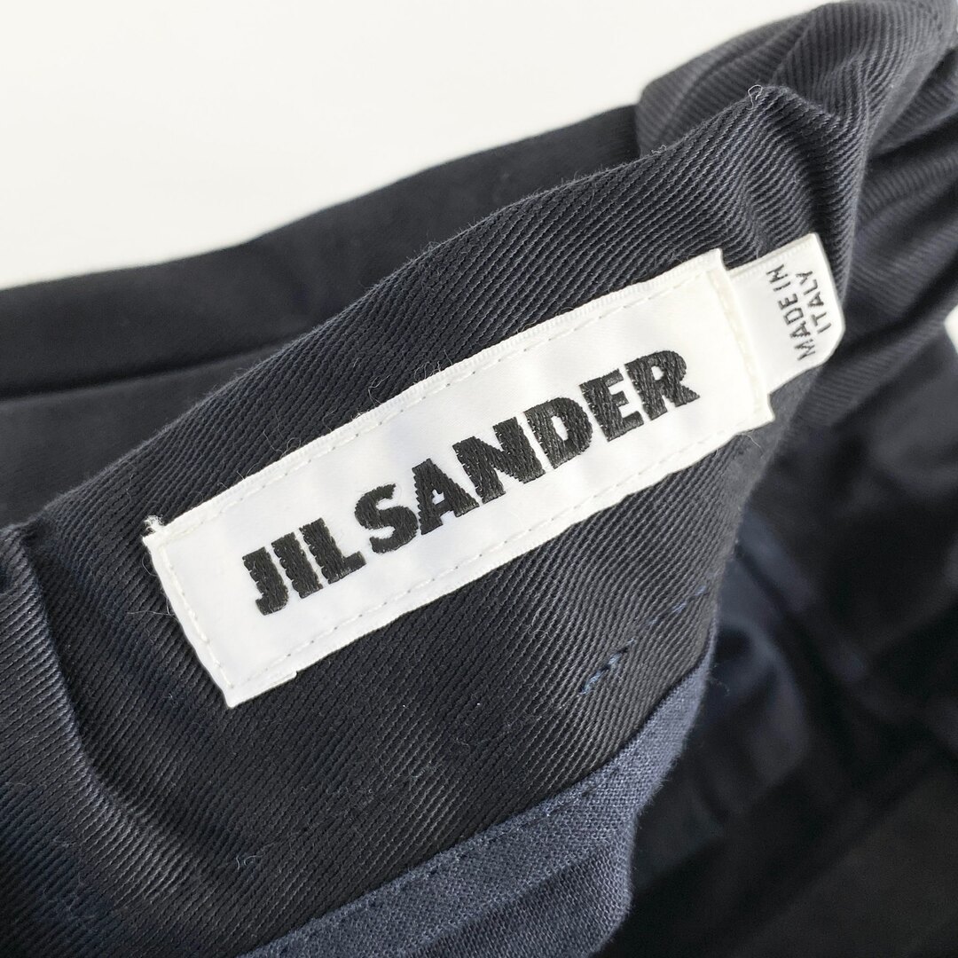 Jil Sander(ジルサンダー)の39a21 JIL SANDER ジルサンダー JSUN311331 MN243100 46 tailored cotton trousers コットンツイル イージー トラウザー パンツ スラックスパンツ ボトムス ブラック コットン メンズのパンツ(スラックス)の商品写真