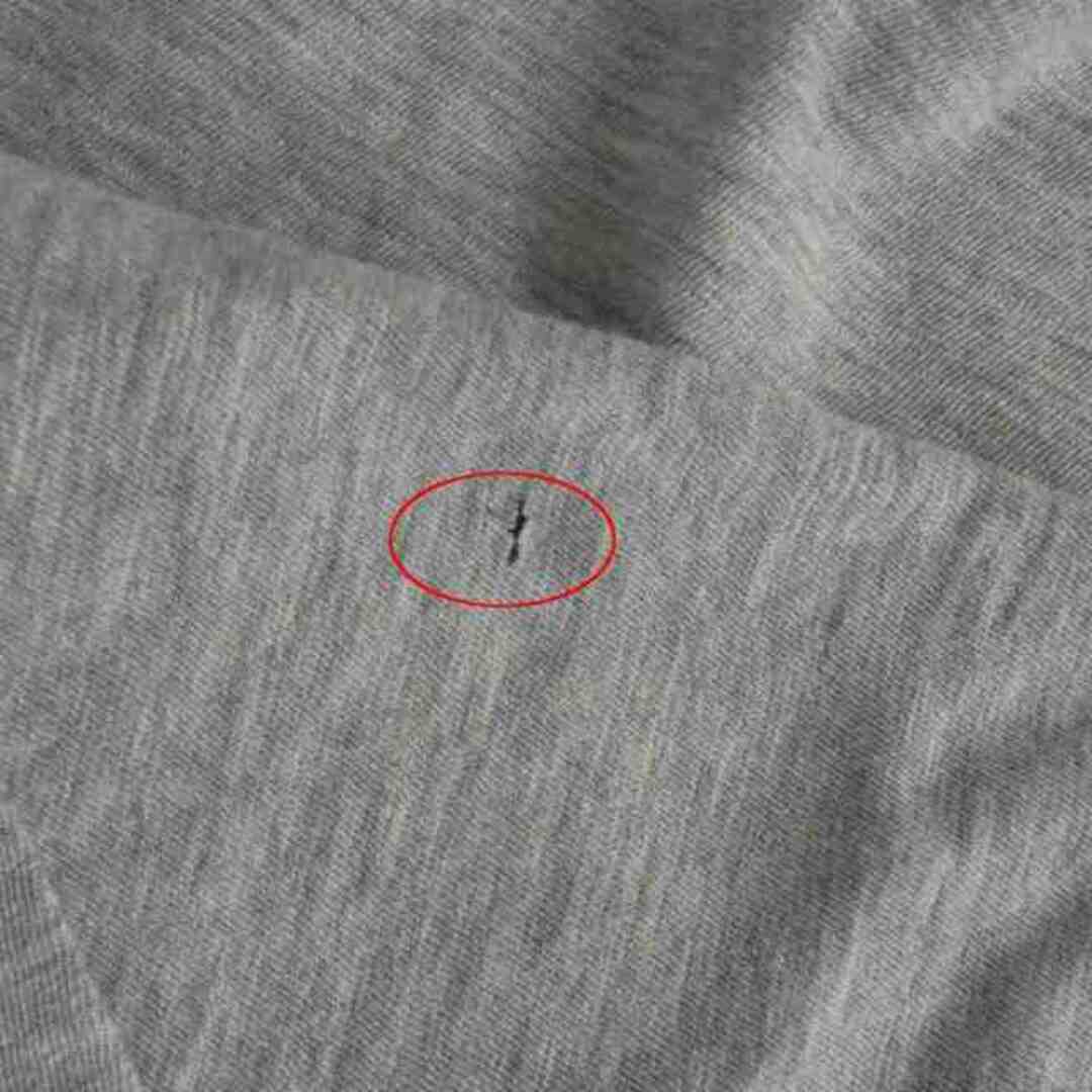 DSQUARED2(ディースクエアード)のディースクエアード ICONスプレープリントTシャツ XS グレー 灰 XS レディースのトップス(Tシャツ(半袖/袖なし))の商品写真