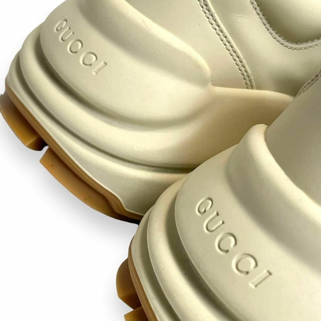 Gucci(グッチ)の【極美品】グッチ　ディズニー　ライトン　スニーカー　ダッドシューズ　白　厚底 メンズの靴/シューズ(スニーカー)の商品写真