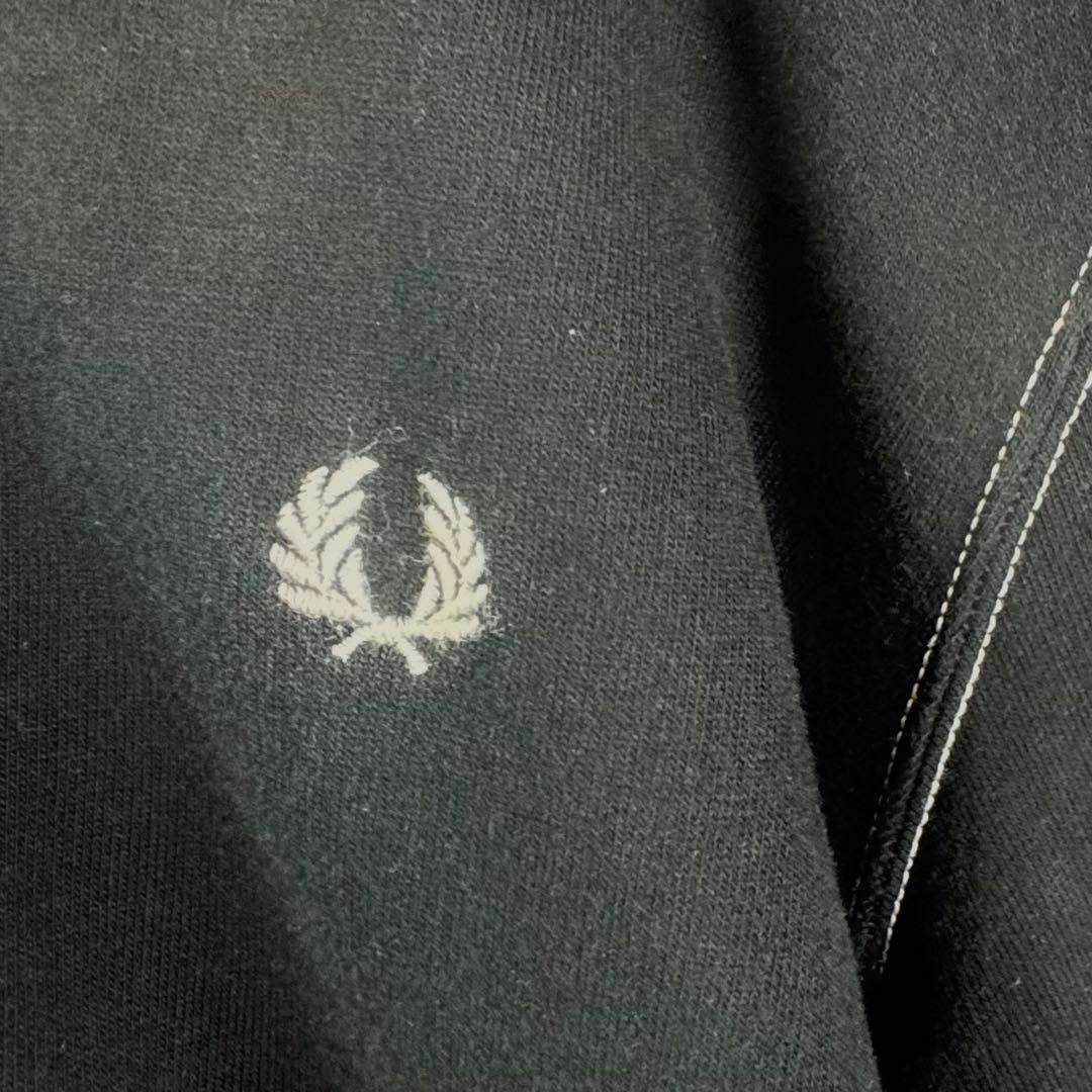 FRED PERRY(フレッドペリー)の希少デザイン フレッドペリー ジップアップパーカー 刺繍ロゴ バックロゴ 黒 M メンズのトップス(パーカー)の商品写真