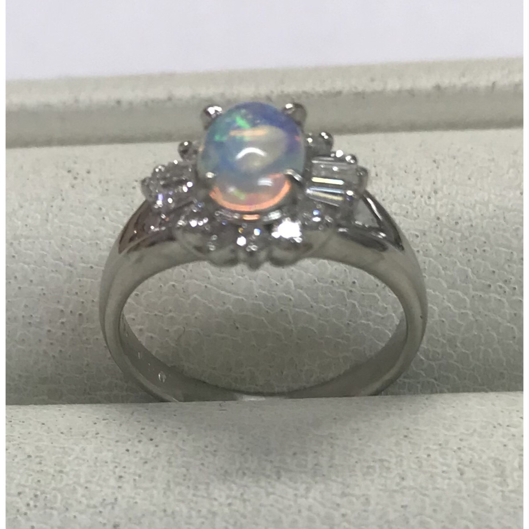 ★サイズ8号★Pt900/オパール&ダイヤモンドリング★0.50ct レディースのアクセサリー(リング(指輪))の商品写真