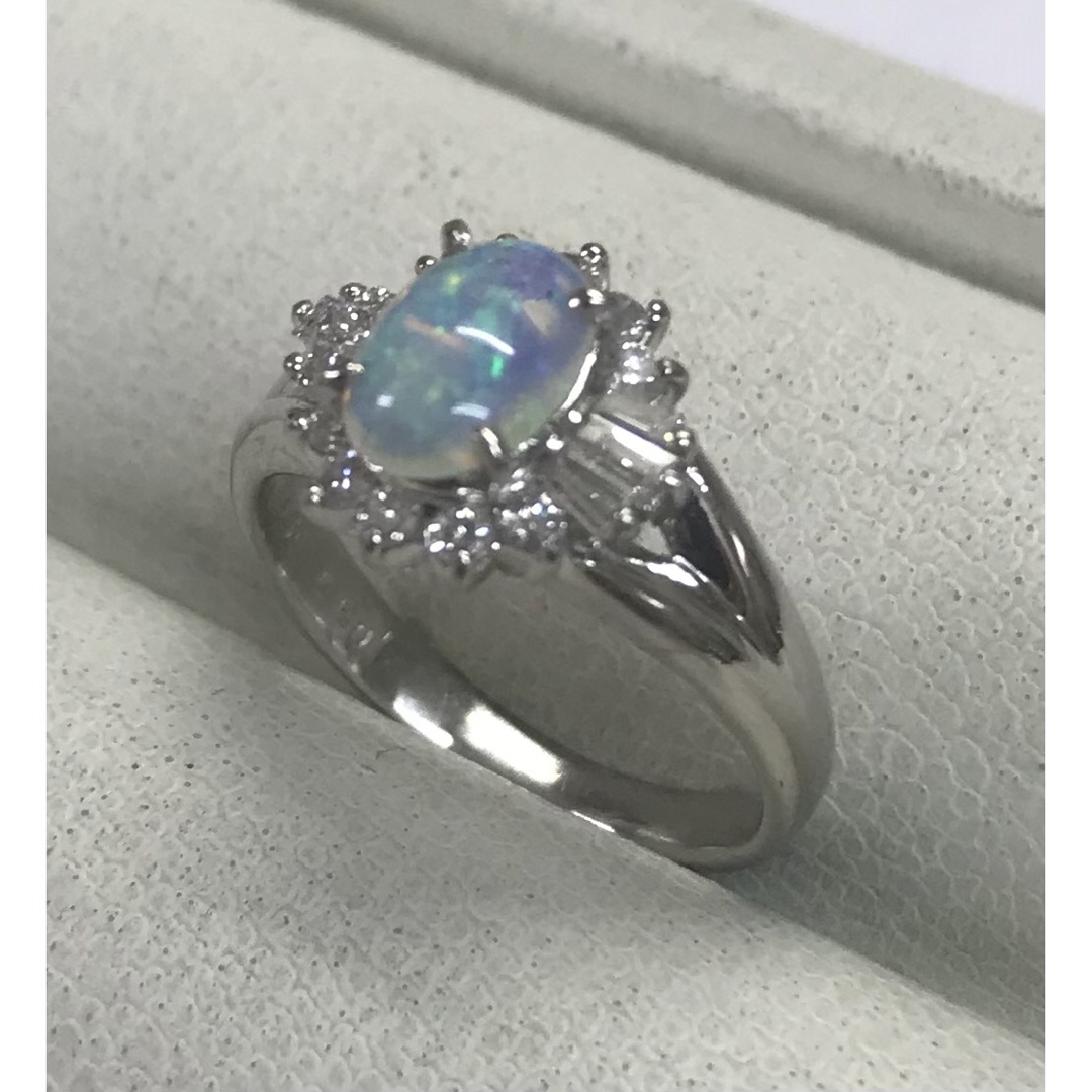 ★サイズ8号★Pt900/オパール&ダイヤモンドリング★0.50ct レディースのアクセサリー(リング(指輪))の商品写真