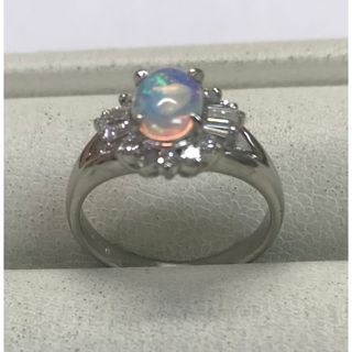 ★サイズ8号★Pt900/オパール&ダイヤモンドリング★0.50ct(リング(指輪))