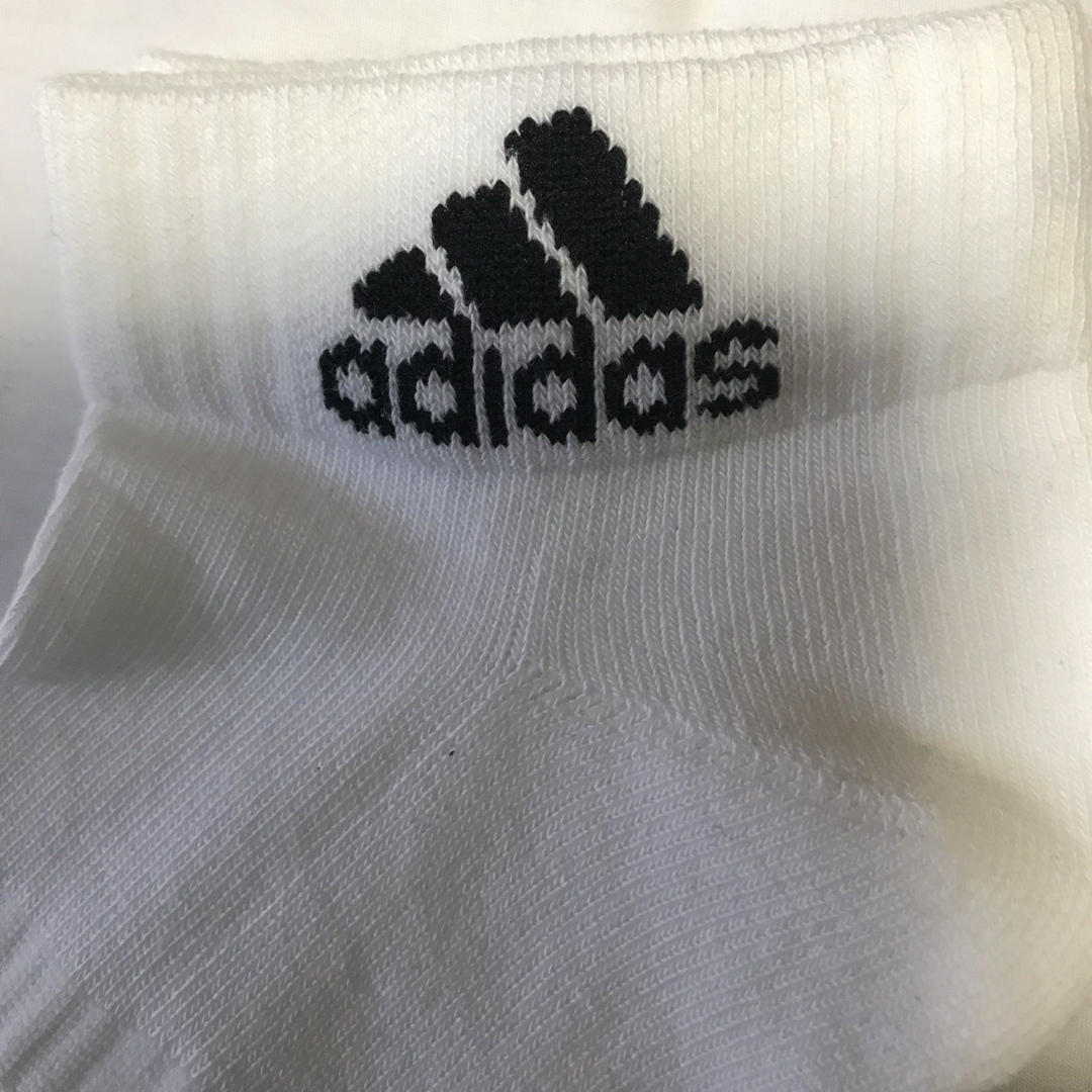 adidas(アディダス)の計3足 adidas アンクル ソックス 22〜24 白3足 レディースのレッグウェア(ソックス)の商品写真