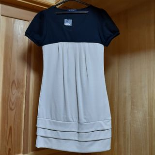 ブルーイースト(BLUEEAST)のBLUEEAST ワンピース　新品　サイズM(ひざ丈ワンピース)