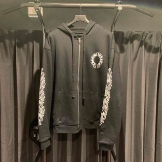 クロムハーツ(Chrome Hearts)のクロムハーツ ホースシュー CHクロス バックプリント ダガージップ パーカー (パーカー)