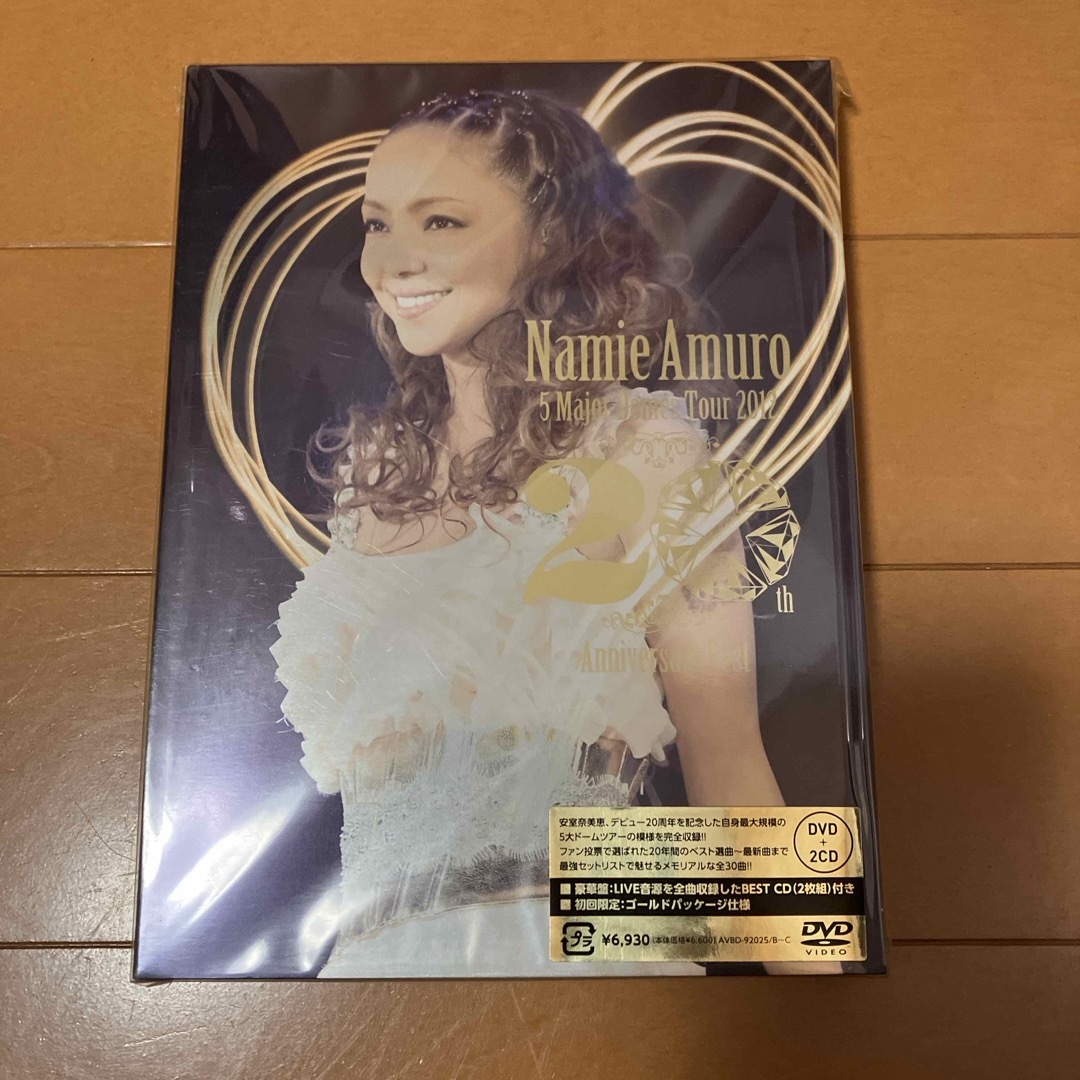 avex(エイベックス)のnamie　amuro　5　Major　Domes　Tour　2012　〜20t エンタメ/ホビーのDVD/ブルーレイ(ミュージック)の商品写真