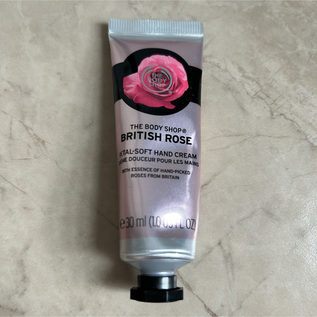 THE BODY SHOP(ザボディショップ)の【新品未使用】THE BODY SHOP ハンドクリーム ブリティッシュローズ コスメ/美容のボディケア(ハンドクリーム)の商品写真