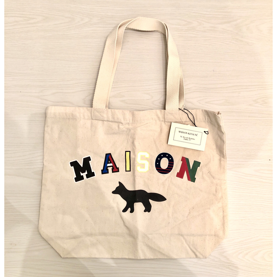 MAISON KITSUNE'(メゾンキツネ)の新品未使用　MAISON KITSUNE メゾンキツネ トートバッグ レディースのバッグ(トートバッグ)の商品写真