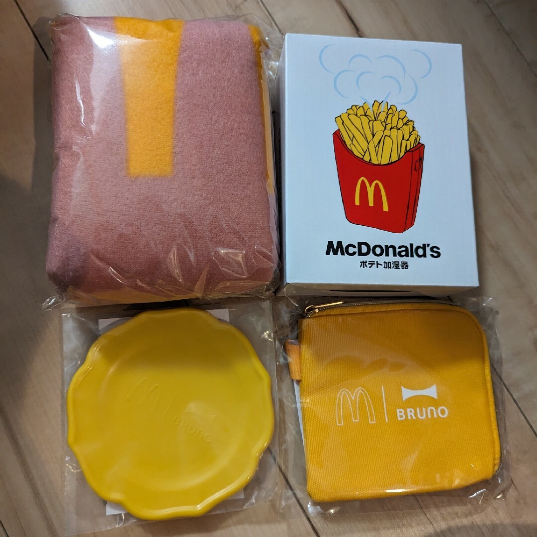 マクドナルド　福袋　BRUNOコラボグッズ エンタメ/ホビーのコレクション(ノベルティグッズ)の商品写真