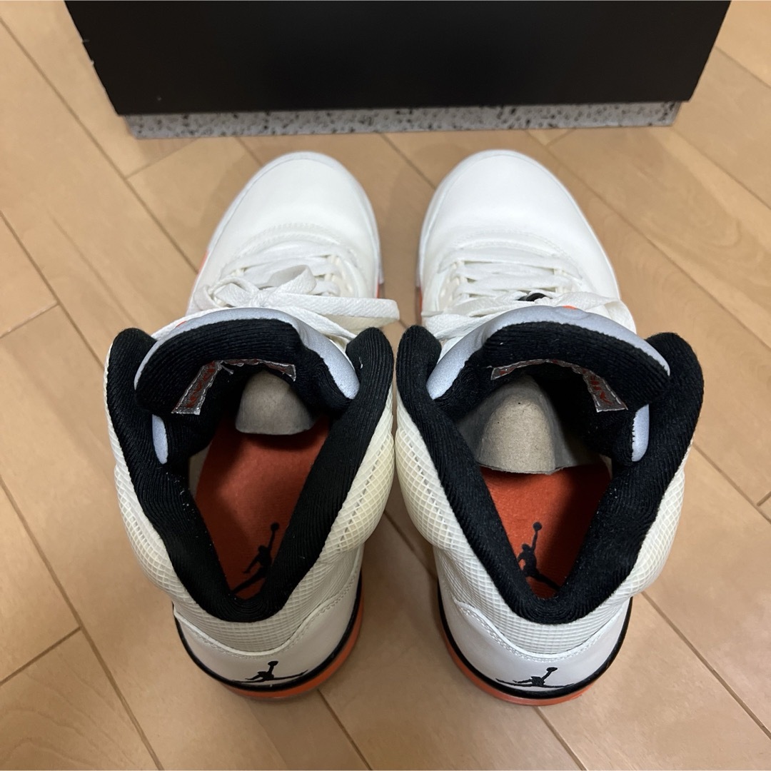 Jordan Brand（NIKE）(ジョーダン)のNIKE Air Jordan 5 Retro Orange Blaze メンズの靴/シューズ(スニーカー)の商品写真