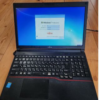 富士通 LIFEBOOK A574/HX Windows7(ノートPC)