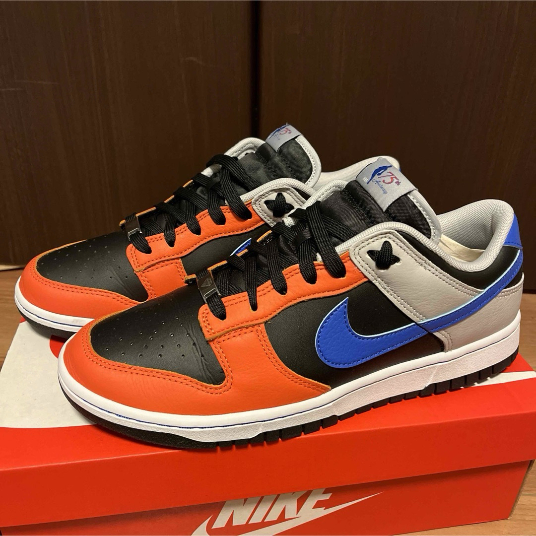 NIKE(ナイキ)のNBA × Nike Dunk Low EMB 75周年 28cm メンズの靴/シューズ(スニーカー)の商品写真