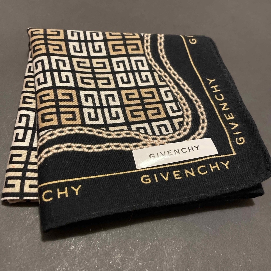 GIVENCHY(ジバンシィ)のジバンシィ  ハンカチスカーフ　極美　希少　大推薦　とてもカッコいい4G👍 メンズのファッション小物(ハンカチ/ポケットチーフ)の商品写真