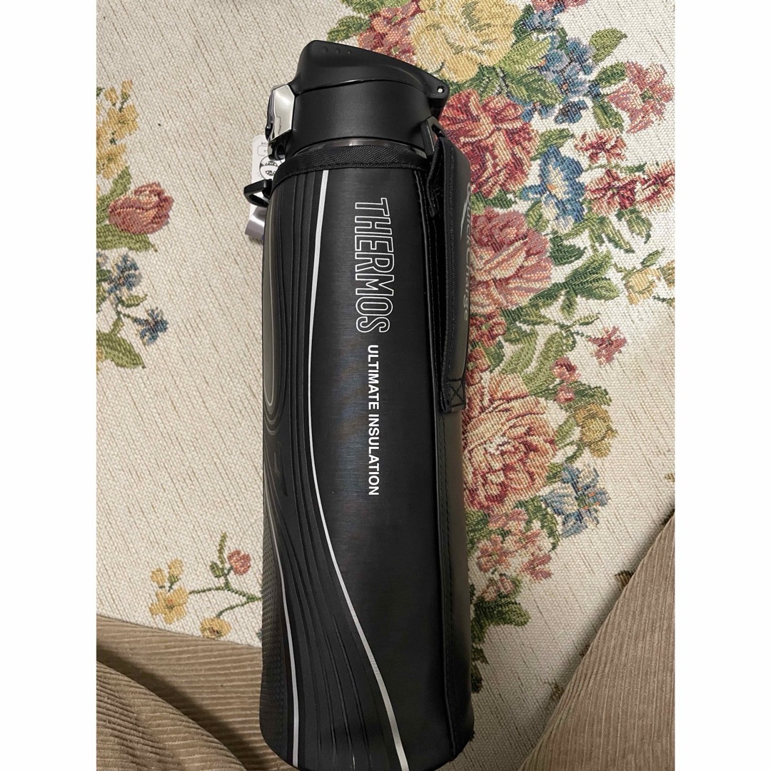 THERMOS(サーモス)の新品！本日のみ！サーモス水筒！カバー付き スポーツ/アウトドアのアウトドア(その他)の商品写真