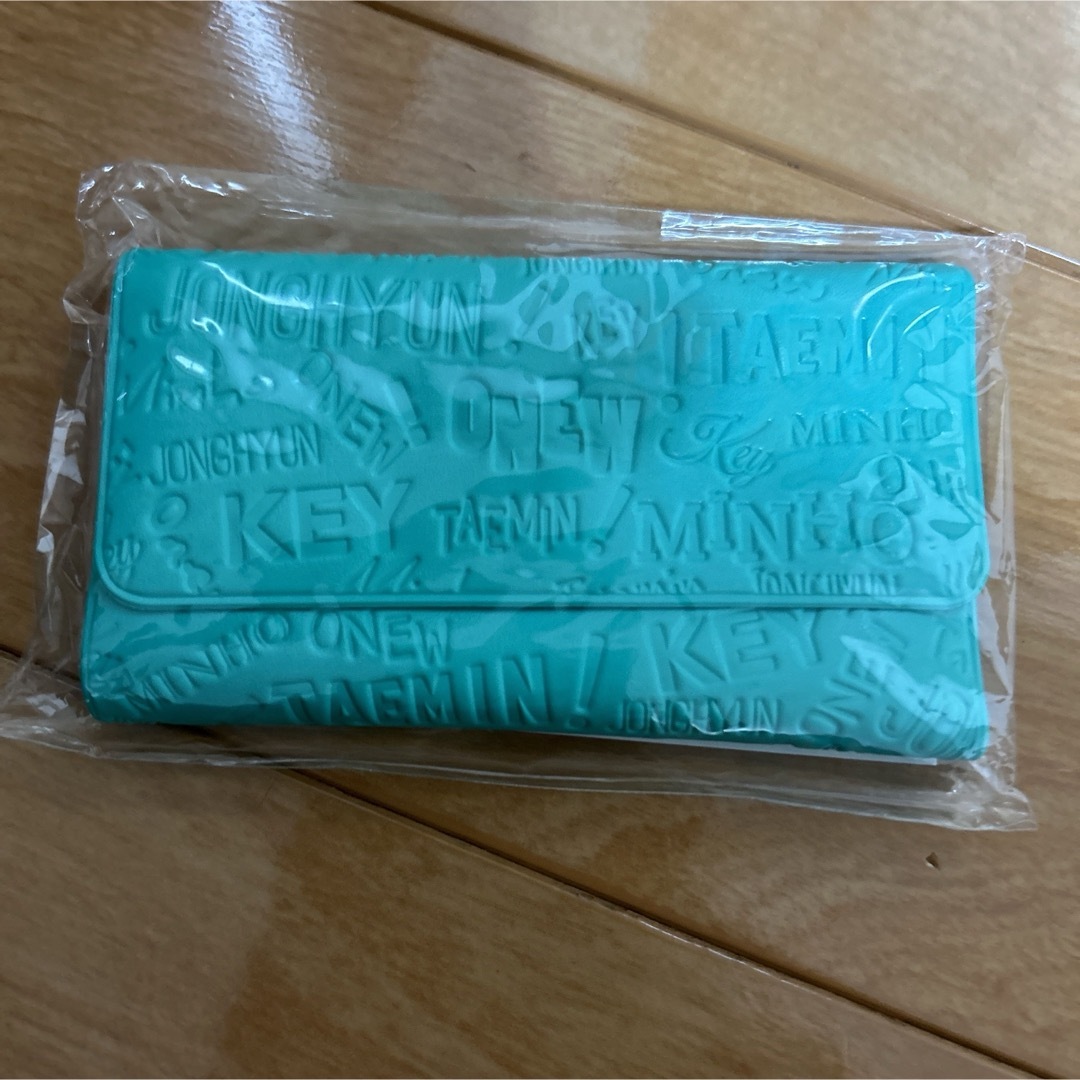 SHINee(シャイニー)のSHINeeWorldグッズセット エンタメ/ホビーのタレントグッズ(ミュージシャン)の商品写真