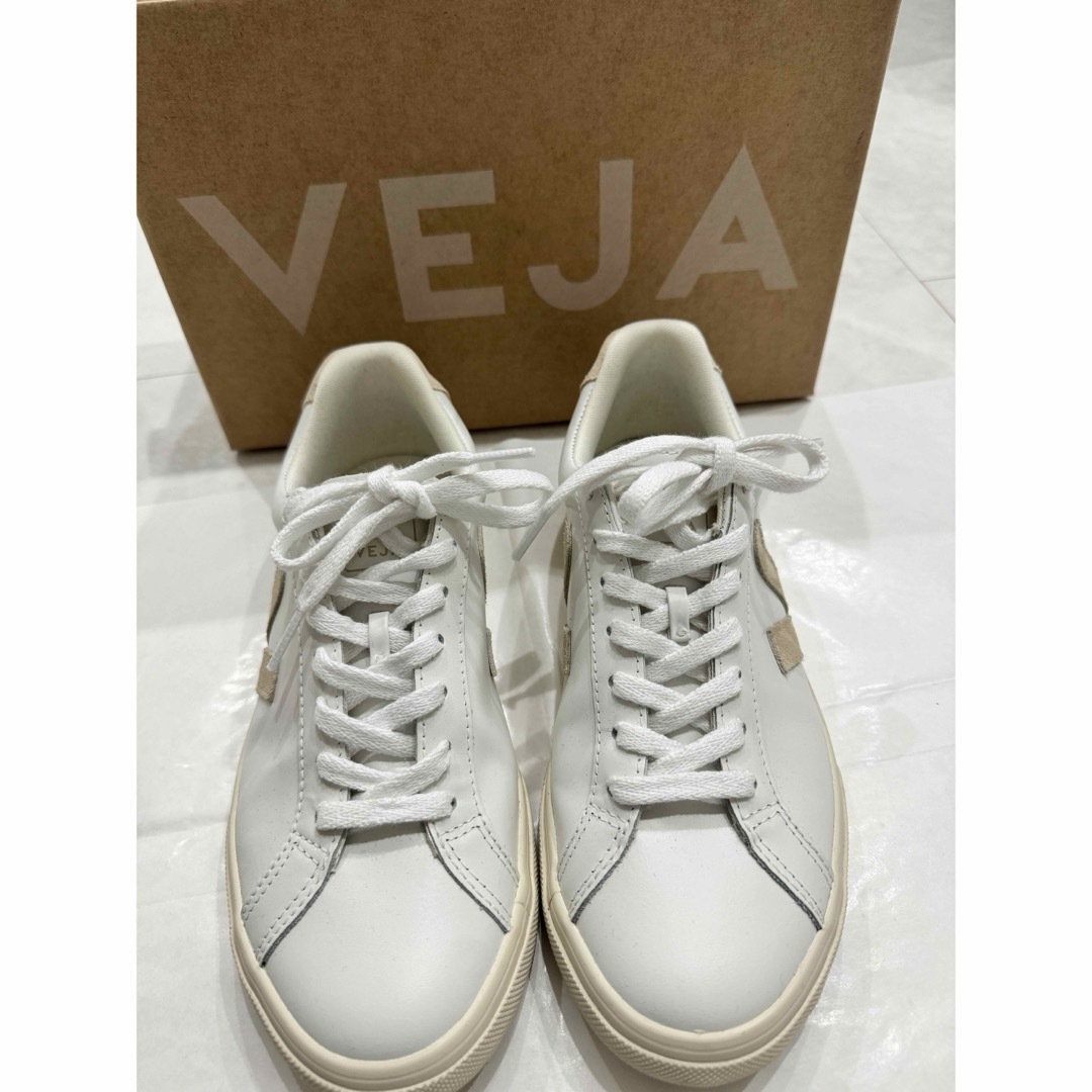 VEJA(ヴェジャ)のベジャ・ヴェジャ VEJA スニーカー シューズ 靴 レディース エコレザー カ レディースの靴/シューズ(スニーカー)の商品写真