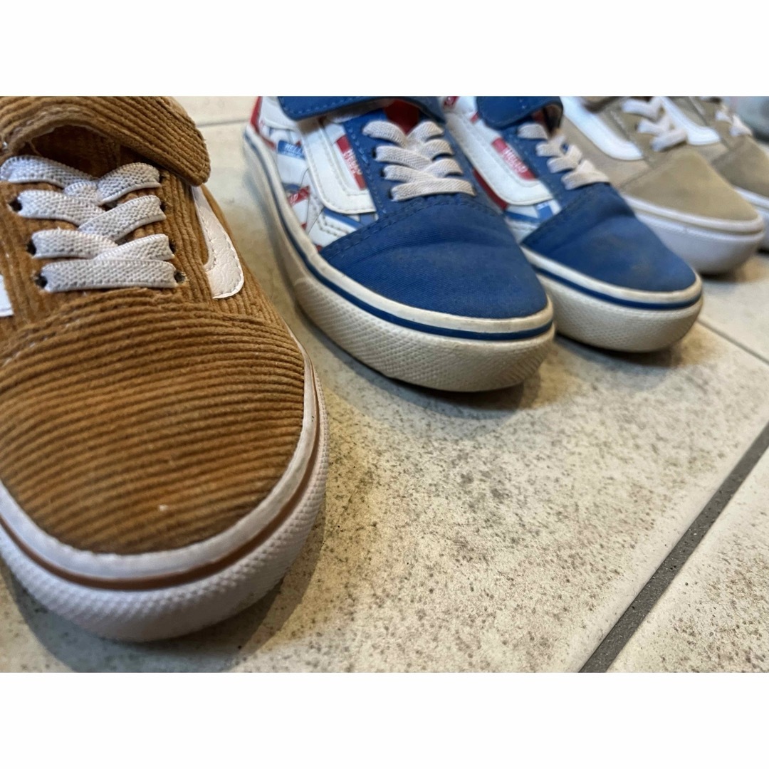 VANS(ヴァンズ)のキッズ3足セット売りVANSスニーカー キッズ/ベビー/マタニティのキッズ靴/シューズ(15cm~)(スニーカー)の商品写真