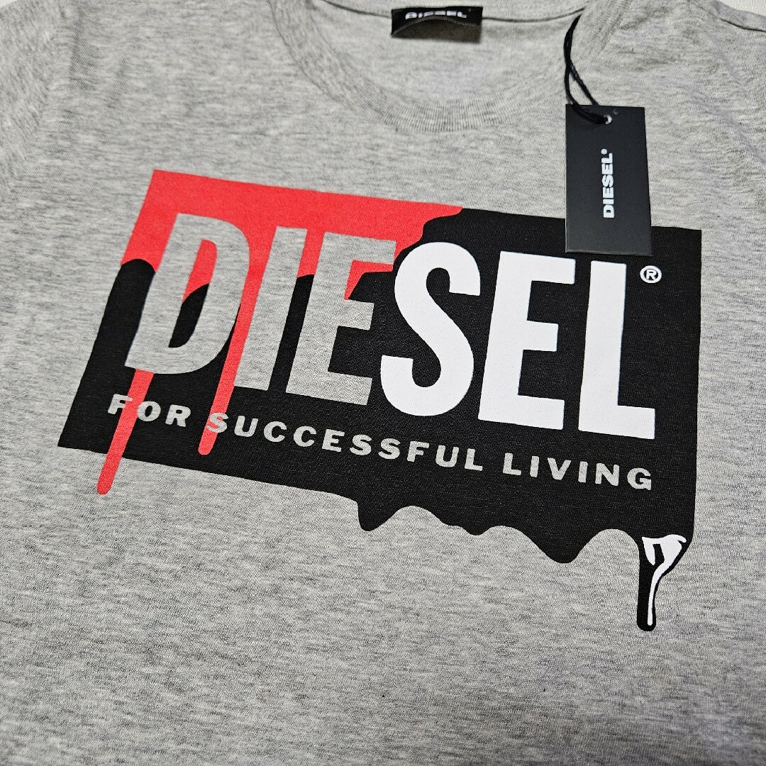 DIESEL(ディーゼル)のDIESEL ディーゼルキッズ　Tシャツ キッズ/ベビー/マタニティのキッズ服男の子用(90cm~)(Tシャツ/カットソー)の商品写真