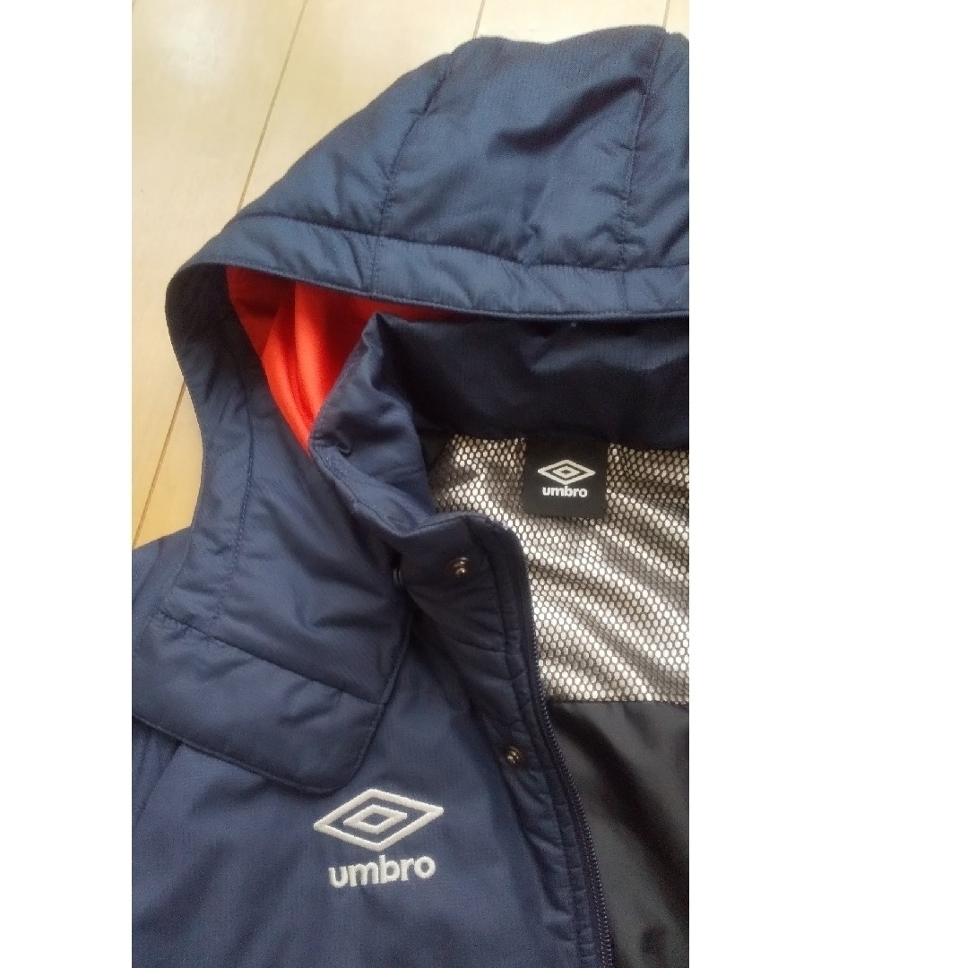 UMBRO(アンブロ)のアンブロ ベンチコート  中綿 キッズ  140cm  ネイビー キッズ/ベビー/マタニティのキッズ服男の子用(90cm~)(コート)の商品写真