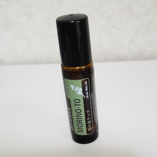 ドテラ(doTERRA)のお値下げ中　ドテラ　森の音タッチ　ロールオン　10ml×1本★(エッセンシャルオイル（精油）)