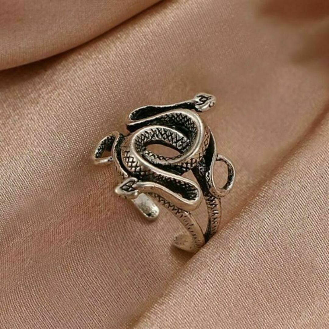 ⭐️フォロー割⭐️リング ３点セット 蛇 亜鉛合金 大人気 #C312-1 レディースのアクセサリー(リング(指輪))の商品写真