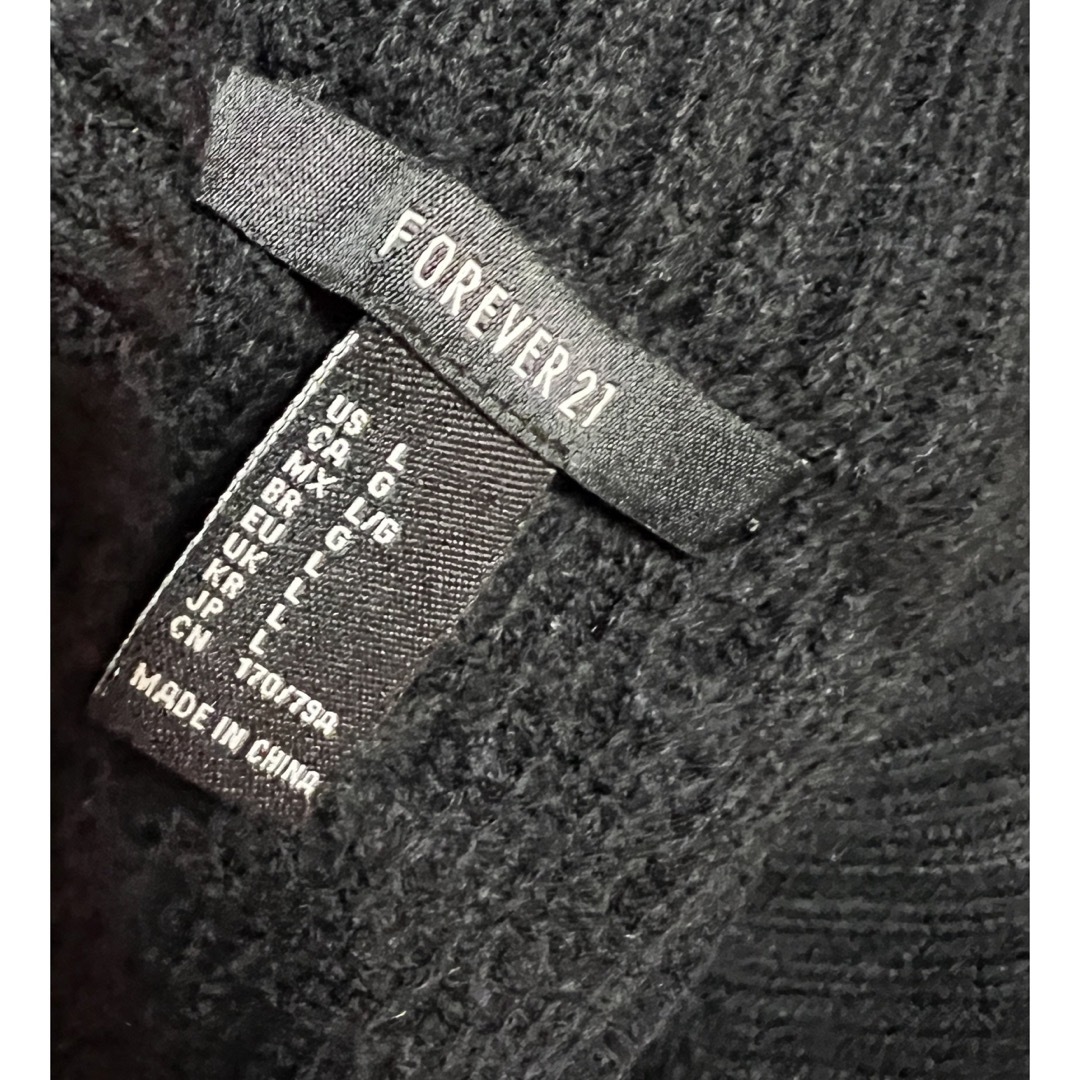 FOREVER 21(フォーエバートゥエンティーワン)の新品　FOREVER 21 ケーブルニットスカート　ブラック レディースのスカート(ミニスカート)の商品写真