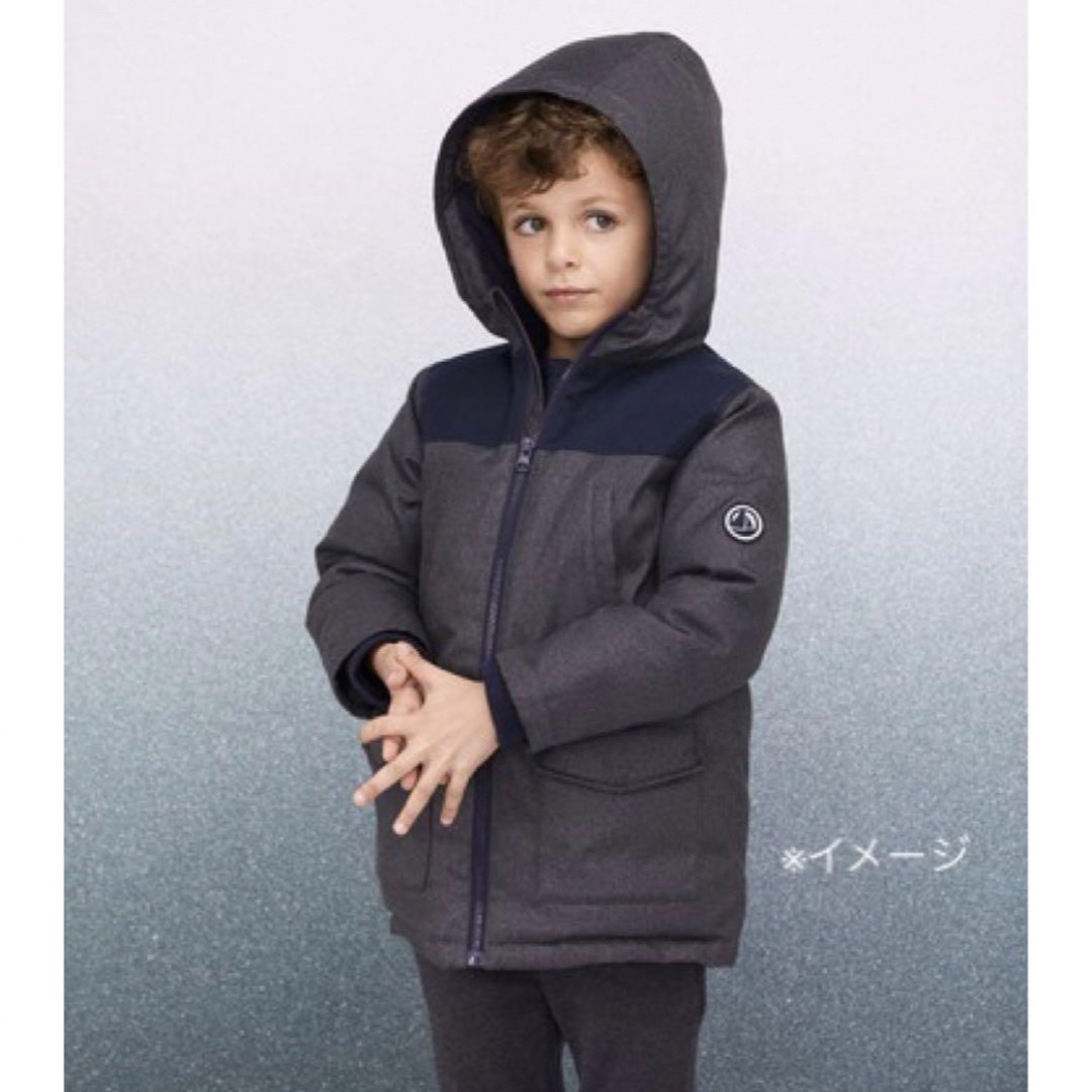 PETIT BATEAU(プチバトー)の新品 プチバトー 中綿入り フード付 ジャケット アウター グレー 12ans  キッズ/ベビー/マタニティのキッズ服男の子用(90cm~)(ジャケット/上着)の商品写真