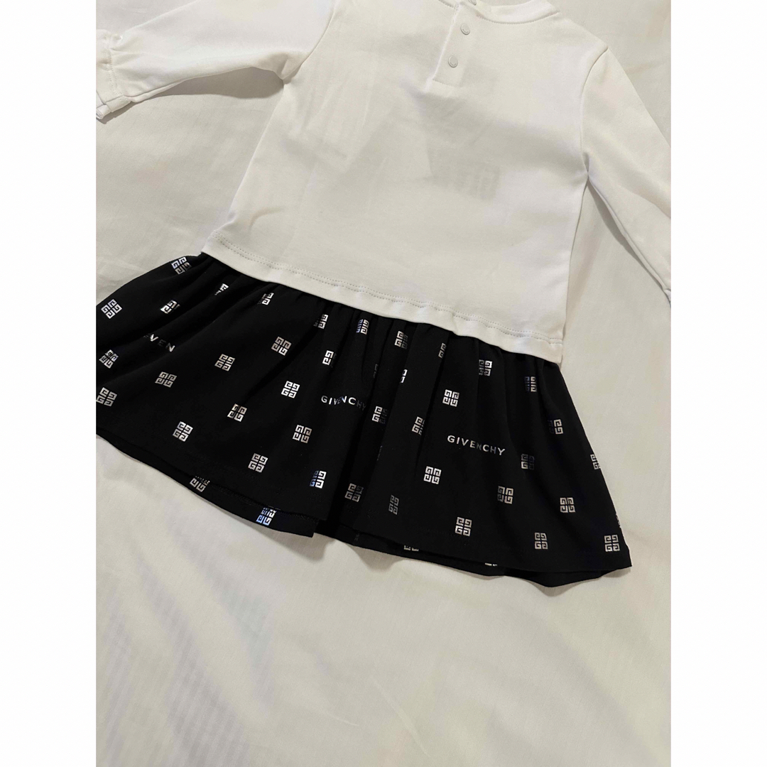 GIVENCHY(ジバンシィ)のGivenchy⭐︎ジバンシーキッズ　80cm ワンピース　 キッズ/ベビー/マタニティのベビー服(~85cm)(ワンピース)の商品写真