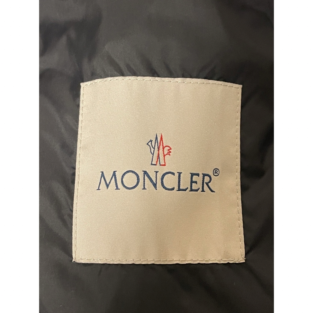 MONCLER(モンクレール)のMONCLER/モンクレール ウール  キルティング ダウンジャケット カーキ メンズのジャケット/アウター(ダウンジャケット)の商品写真