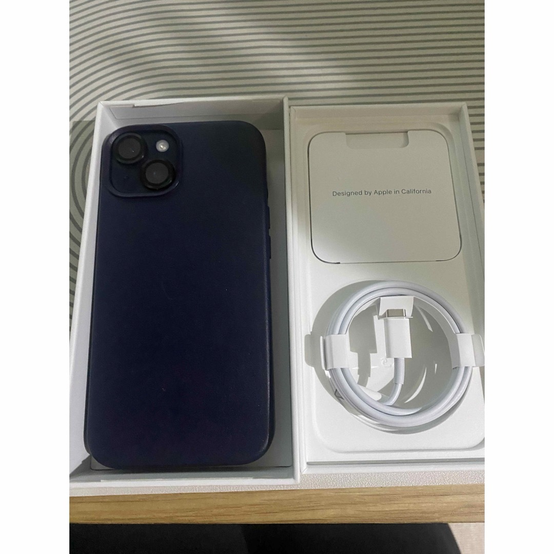 スマートフォン/携帯電話美品　iPhone13 ケース付き　128