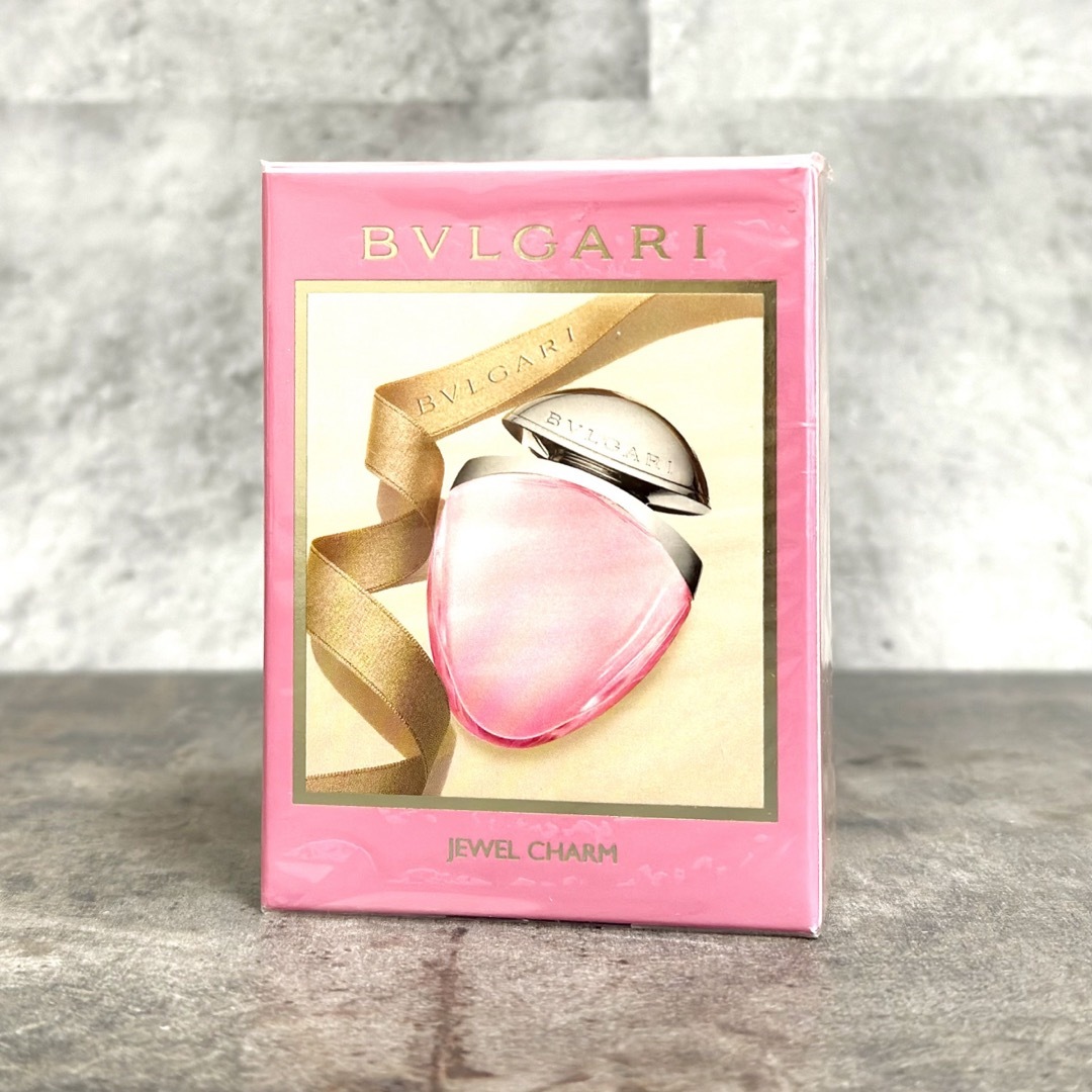 BVLGARI(ブルガリ)の新品未開封★ ブルガリ ピンクサファイア EDT 25 ジュエルチャーム 人気 コスメ/美容の香水(香水(女性用))の商品写真