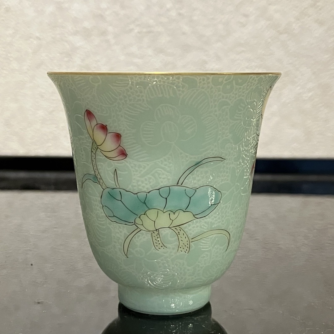 【新品未使用】遊茶　景徳鎮　粉彩扒花 茶杯 苹果緑（花蝶） 30ml 新品未使用】遊茶 景徳鎮 粉彩扒花 茶杯 苹果緑（花蝶） 30ml